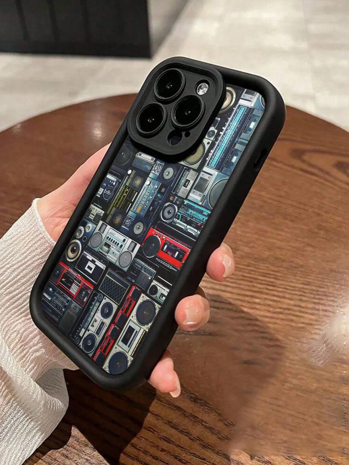 New Groove Texture Thickened Anti-Fall Colorful Hand Strap Drawing Phone Case Suitable For IPhone 15 Pro Max, Apple P13, P14, P11, P12 Pro, XS.XR/78P.78GES2, Samsung A50, A12, A32, A52, A72, A51, A21S, A13, A14, S22 Ultra, S23, A33, A53, S20 FE, Xiaomi Re