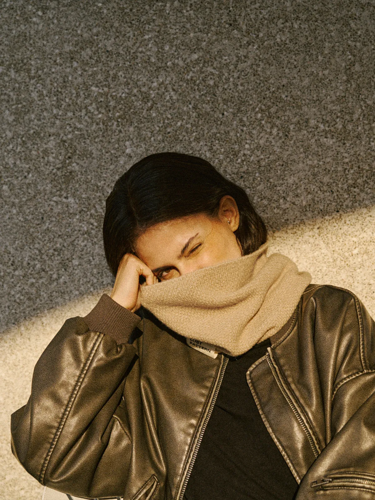 "L'Embrace" Snood Neck Warmer - Camel
